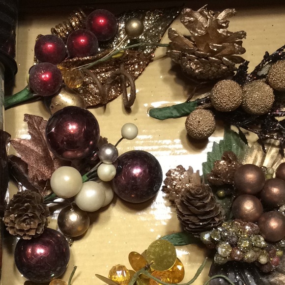 Gift Glitz Decorative Gift Wrap Accents & Ribbons - Picture 3 of 6